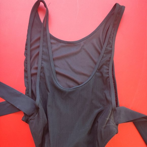 Kendall & Kylie swim wear one piece black women's size XS NWT - Picture 2 of 6